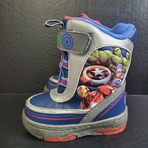 Flashing Boys Marvel Avenger Snow Boots Toddler Size 6 Light Up Blinking Soles